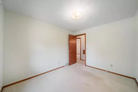 Bedroom - 324 E James St, Appleton, WI 54915 photo 5 of 6