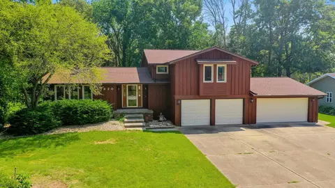 1620 Happiness Cir, Green Bay, WI 54311