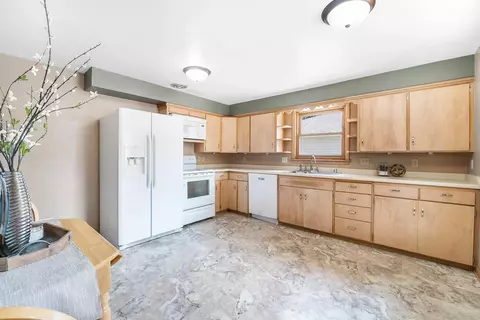 943 E Lindbergh St, Appleton, WI 54911 photo 8