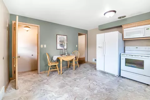 943 E Lindbergh St, Appleton, WI 54911 photo 7