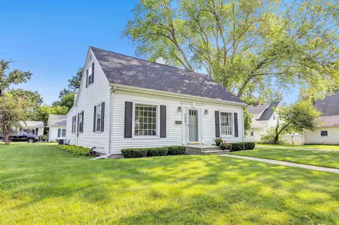 509 Ridgeway Blvd, De Pere, WI 54115
