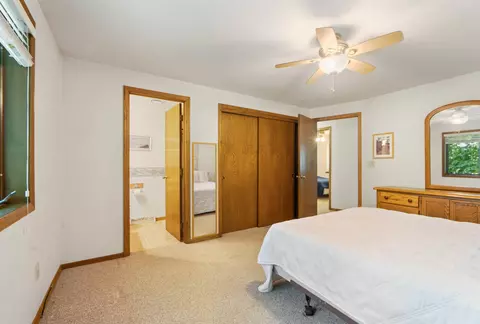 2830 S Lance Ave, Appleton, WI 54915 photo 17