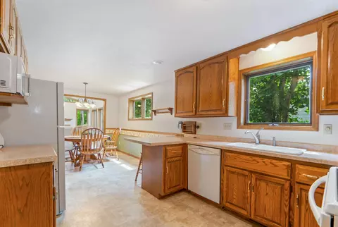 2830 S Lance Ave, Appleton, WI 54915 photo 10