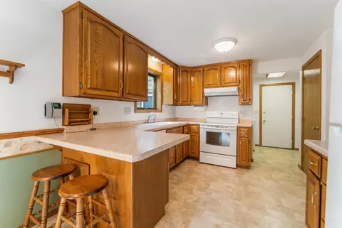 2830 S Lance Ave, Appleton, WI 54915 photo 9