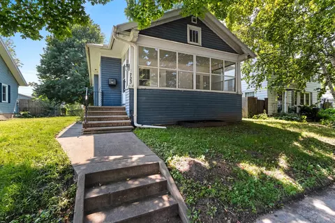 723 James St, Green Bay, WI 54303