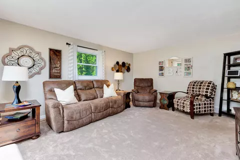 1424 W Edmund Dr, Appleton, WI 54914 photo 8