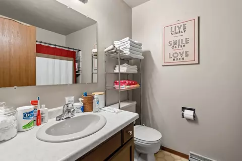 430 E 1st Ave #C, Appleton, WI 54911 photo 14