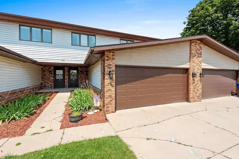 430 E 1st Ave #C, Appleton, WI 54911