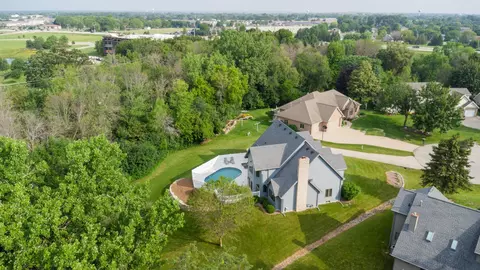 View/Area - w2886 Oakridge Drive, Appleton, WI 54915 photo 11 of 13