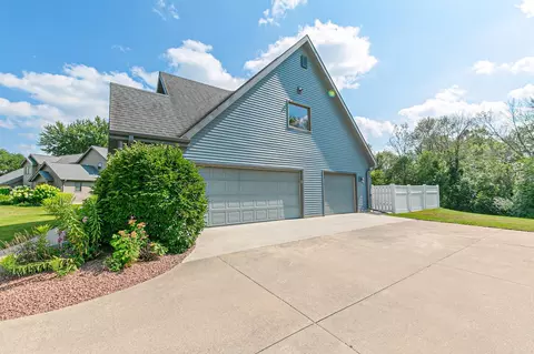 Exterior - w2886 Oakridge Drive, Appleton, WI 54915 photo 14 of 14