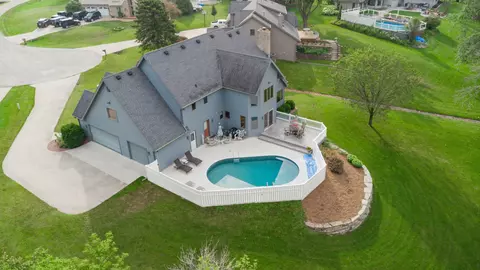 View/Area - w2886 Oakridge Drive, Appleton, WI 54915 photo 5 of 13