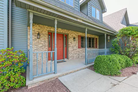 Exterior - w2886 Oakridge Drive, Appleton, WI 54915 photo 2 of 14