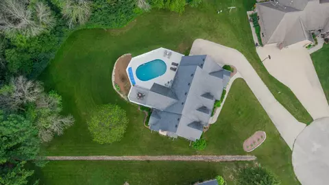 View/Area - w2886 Oakridge Drive, Appleton, WI 54915 photo 3 of 13