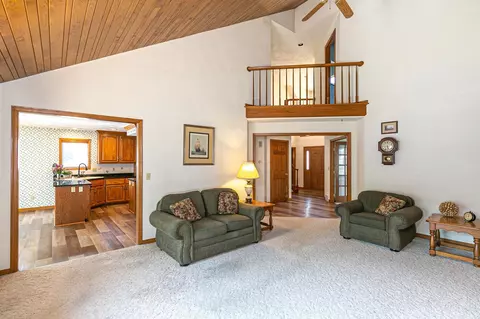 Living - w2886 Oakridge Drive, Appleton, WI 54915 photo 4 of 6