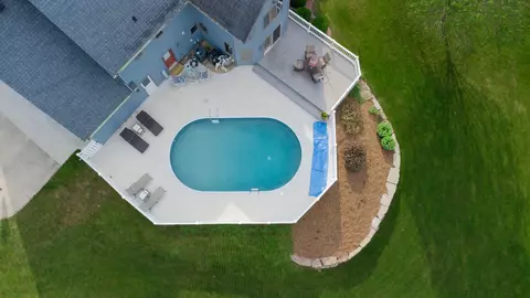 Exterior - w2886 Oakridge Drive, Appleton, WI 54915 photo 3 of 14