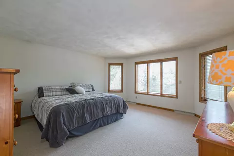 Bedroom - w2886 Oakridge Drive, Appleton, WI 54915 photo 1 of 4