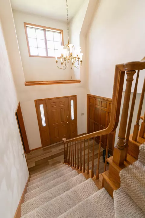 Entry Way - w2886 Oakridge Drive, Appleton, WI 54915 photo 6 of 7