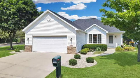 4768 Westbrook Ct, Appleton, WI 54913