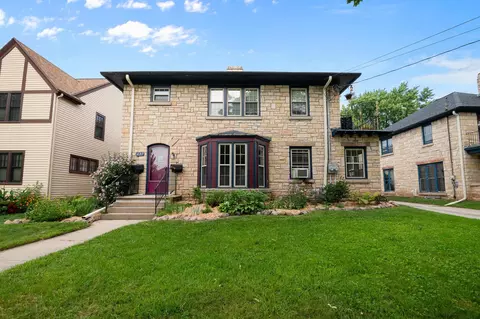 1122 S Roosevelt St, Green Bay, WI 54301