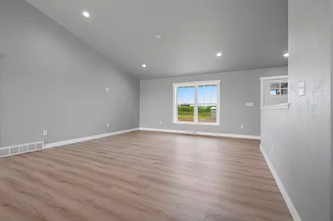 2556 Cross Rd, Abrams, WI 54101 photo 11