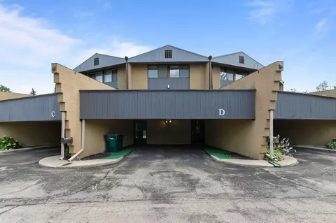 4545 W Pine St #D, Appleton, WI 54914