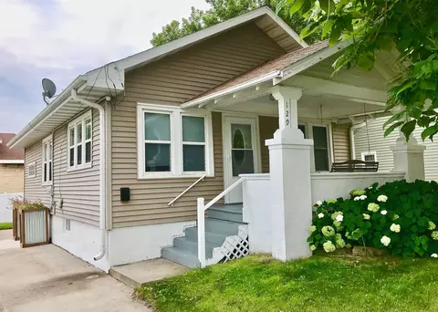 129 Oak Grove Ave, Green Bay, WI 54302