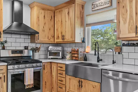 1420 W Capitol Dr, Appleton, WI 54914 photo 13
