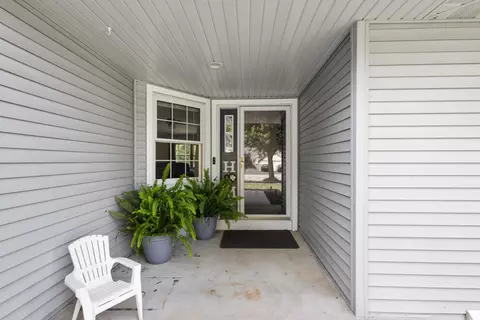 1425 W Weiland Ln, Appleton, WI 54914 photo 3