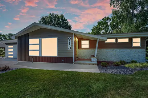 913 Morris Ave, Green Bay, WI 54304