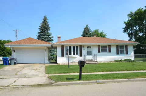 224 Center St, North Fond Du Lac, WI 54937