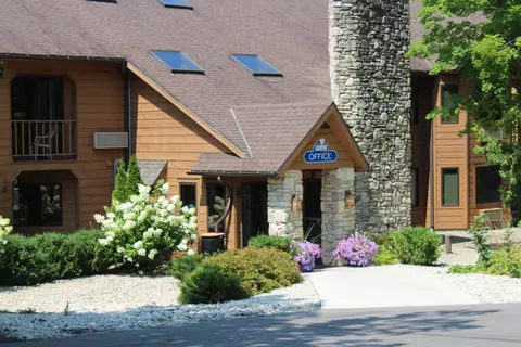 7741 State Hwy 42 #205, Egg Harbor, WI 54209