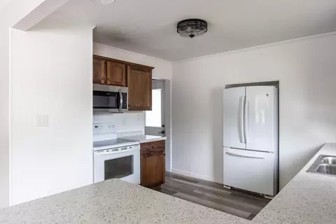 633 N Linwood Ave, Appleton, WI 54914 photo 5