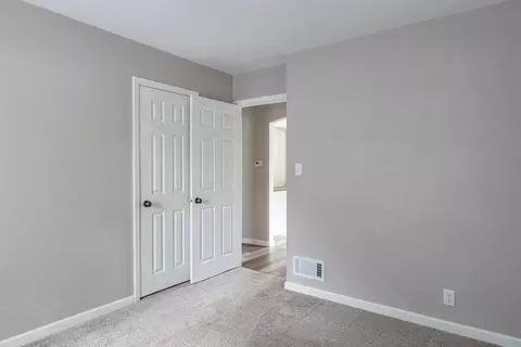 633 N Linwood Ave, Appleton, WI 54914 photo 10