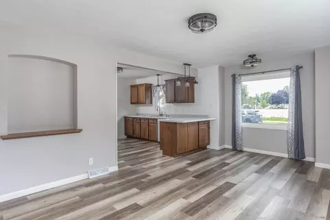 633 N Linwood Ave, Appleton, WI 54914 photo 6