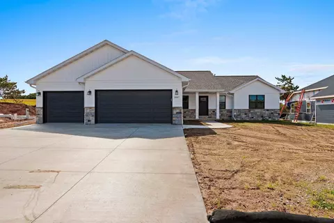 3487 Jewel Way, Green Bay, WI 54313