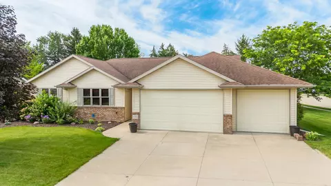 1161 Bens Way, Kaukauna, WI 54130