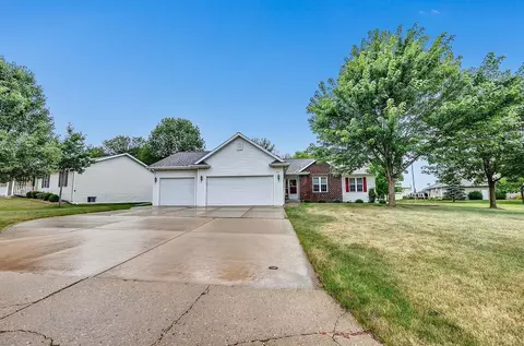 224 W Haven Ct, Luxemburg, WI 54217
