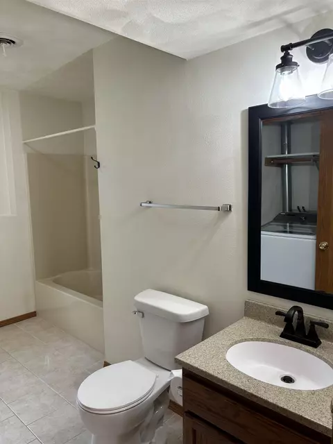 1703 E Orchard Blossom Dr, Appleton, WI 54915 photo 12