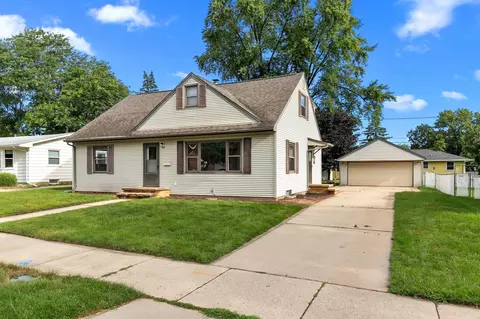 1802 E Marquette St, Appleton, WI 54915