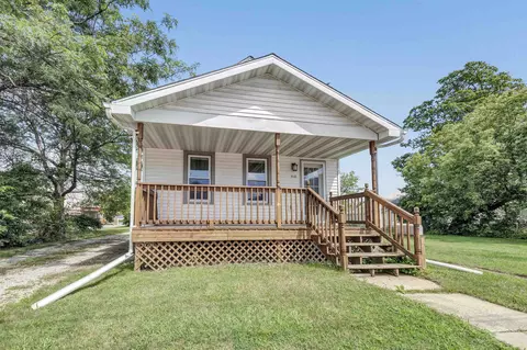 518 3rd St, Menasha, WI 54952