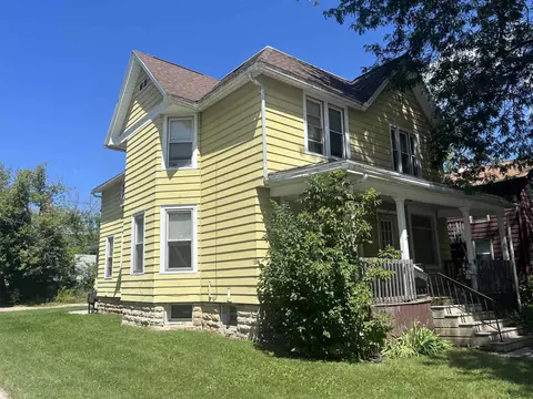 149 E 2nd St, Fond Du Lac, WI 54935