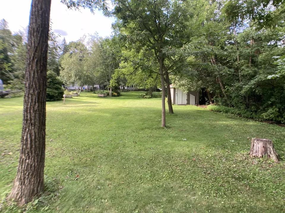 Exterior - 811 Oak St, Shawano, WI 54166 photo 5 of 7
