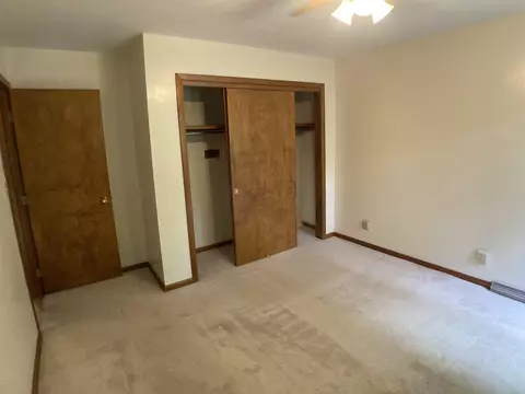 Bedroom - 811 Oak St, Shawano, WI 54166 photo 1 of 3