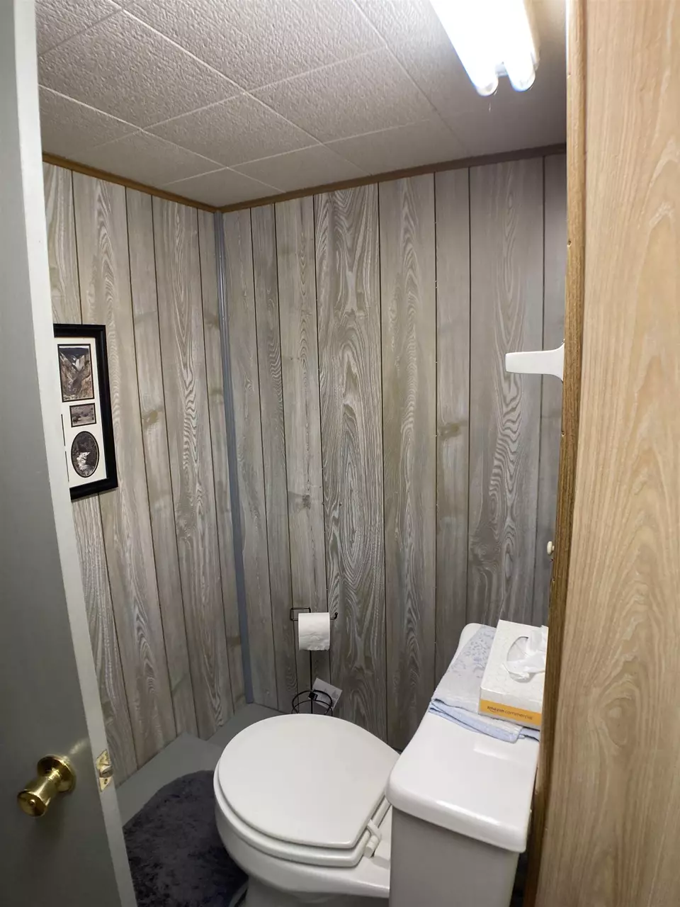 Bath - 811 Oak St, Shawano, WI 54166 photo 3 of 3