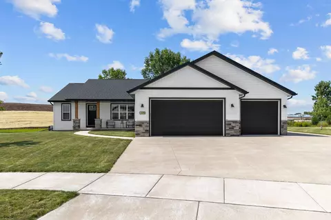 1498 Mase Dr, Kaukauna, WI 54130