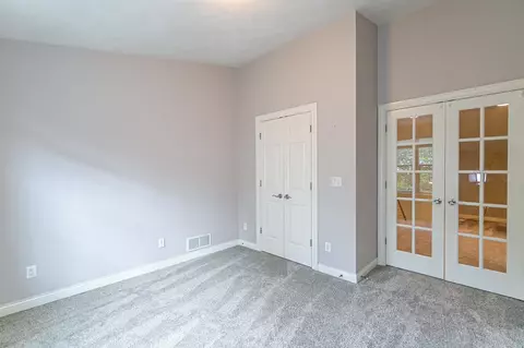 Bedroom - 4211 N Windcross Dr, Appleton, WI 54913 photo 6 of 10