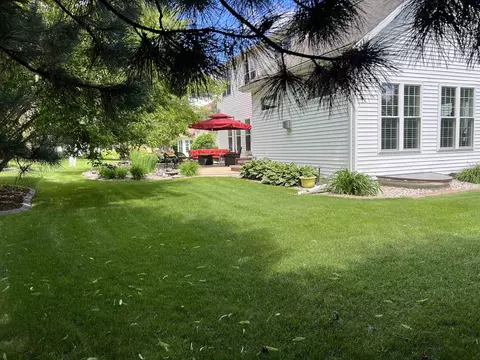 Exterior - 4211 N Windcross Dr, Appleton, WI 54913 photo 8 of 15
