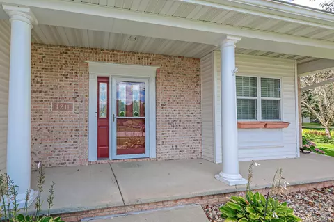 Exterior - 4211 N Windcross Dr, Appleton, WI 54913 photo 13 of 15