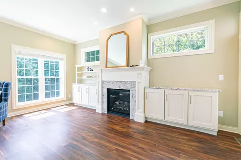 Living - 4211 N Windcross Dr, Appleton, WI 54913 photo 7 of 10