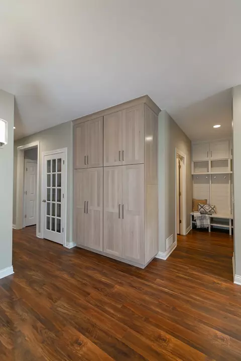 Entry Way - 4211 N Windcross Dr, Appleton, WI 54913 photo 5 of 6